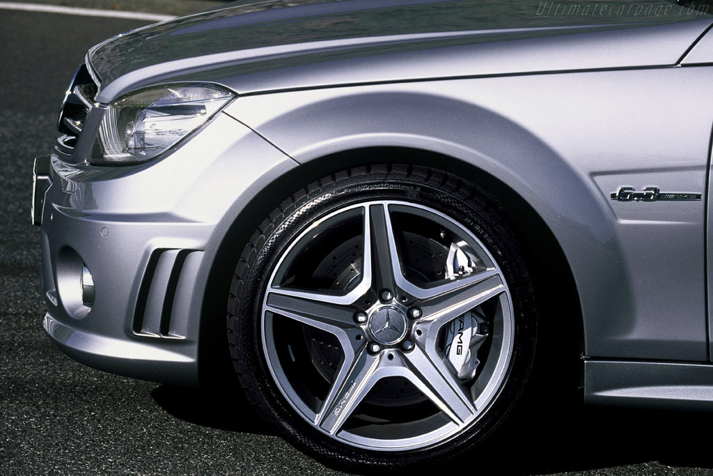 Mercedes-Benz C 63 AMG