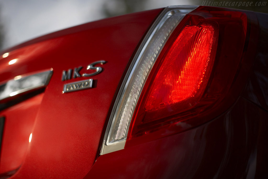 Lincoln MKS