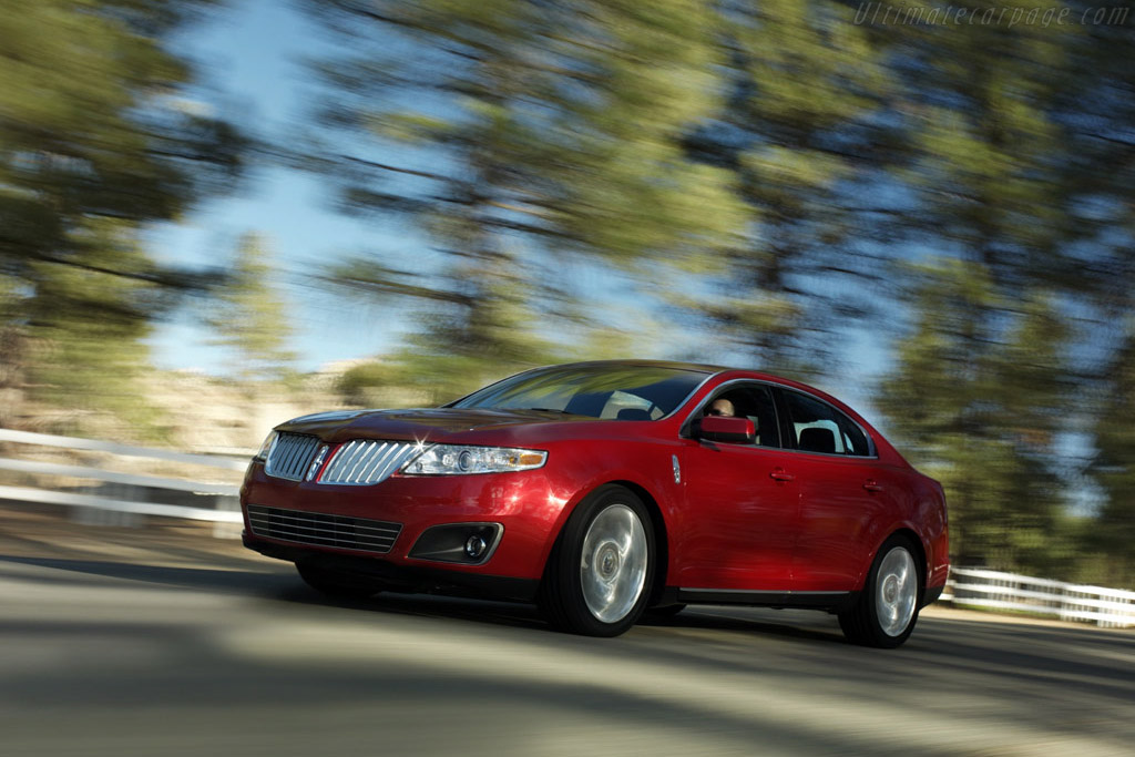 Lincoln MKS