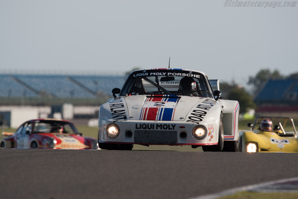 Porsche 935/77A - Chassis: 930 890 0016  - 2009 Le Mans Series Silverstone 1000 km