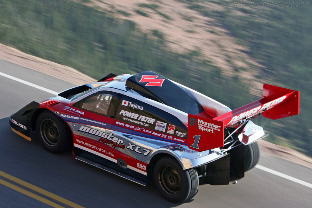 Suzuki XL7 'Pikes Peak' Special