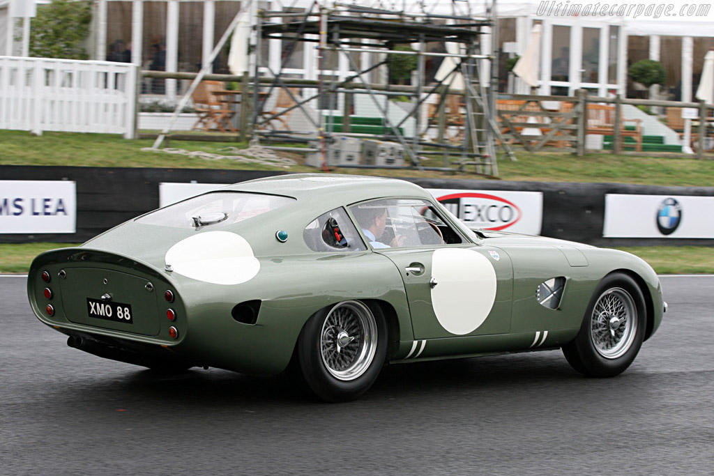 Aston Martin DP215 - Chassis: DP215  - 2006 Goodwood Revival