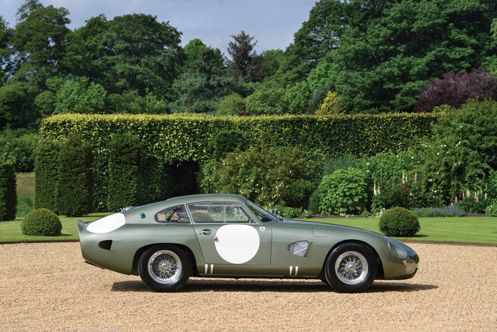 Aston martin dp215