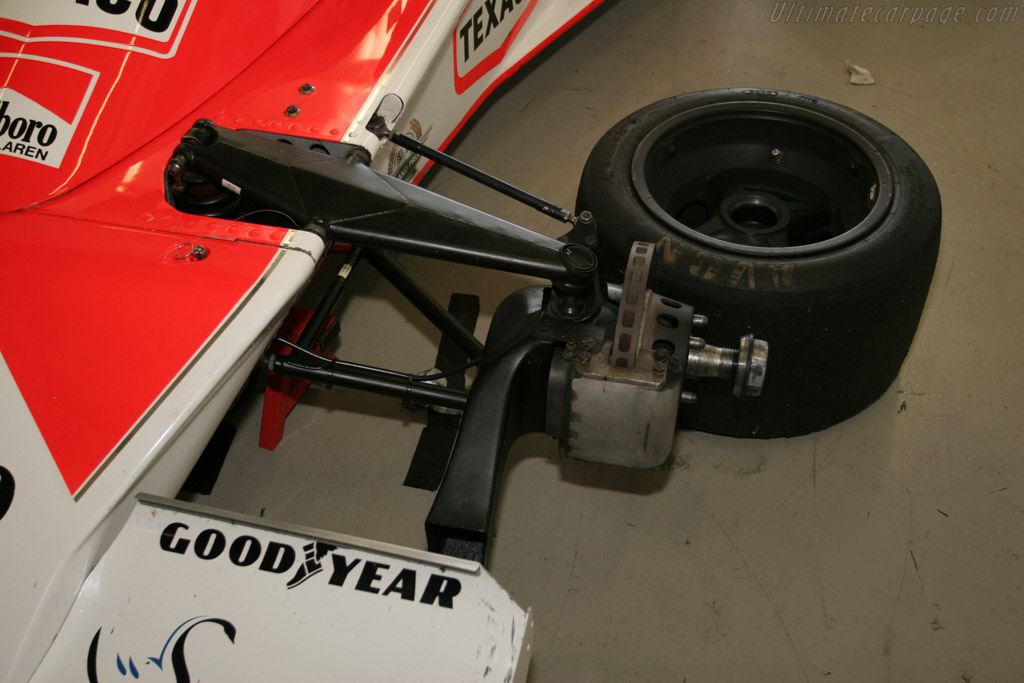 McLaren M23 Cosworth - Chassis: M23-6  - 2006 Silverstone Classic