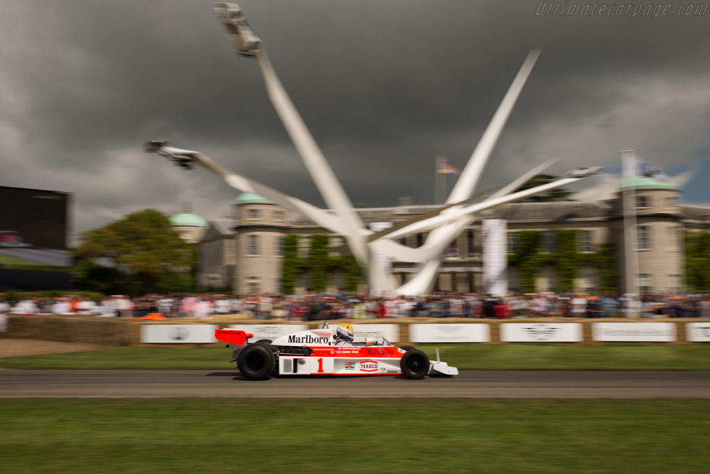 McLaren M23 Cosworth - Chassis: M23-11  - 2016 Goodwood Festival of Speed