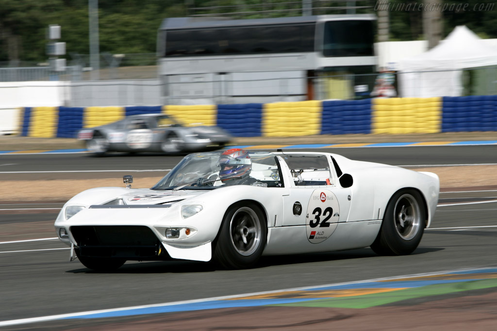 Ford GT Roadster - Chassis: GT/111  - 2008 Le Mans Classic