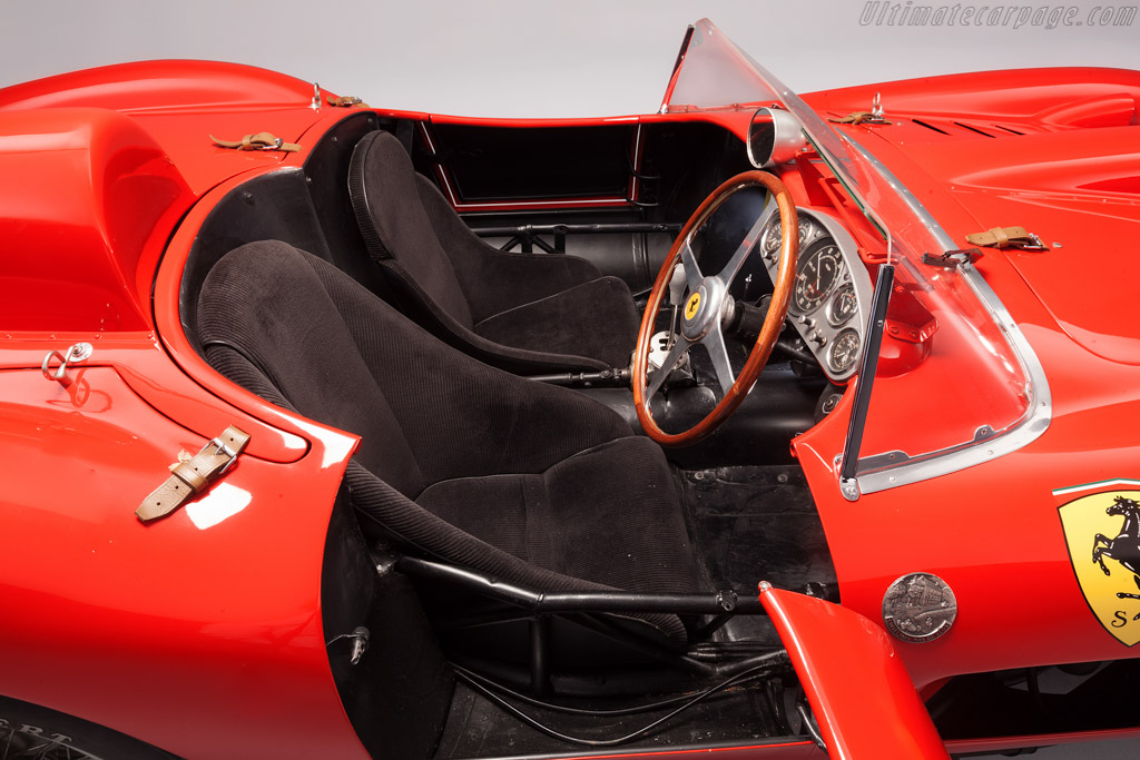 Ferrari 335 S Scaglietti Spyder