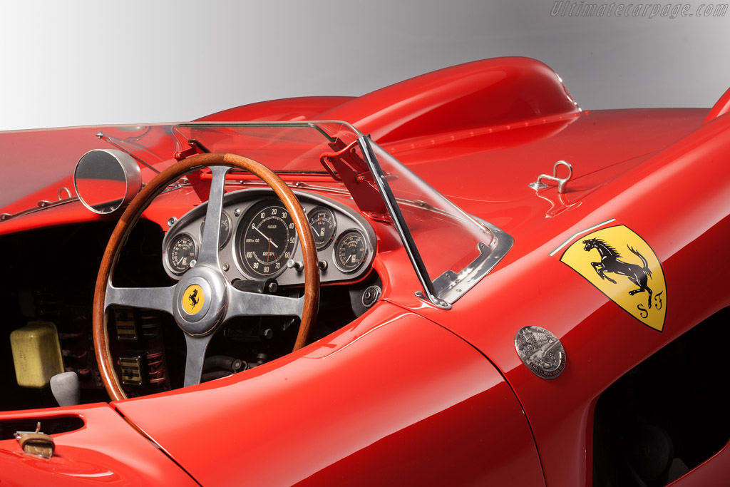 Ferrari 335 S Scaglietti Spyder