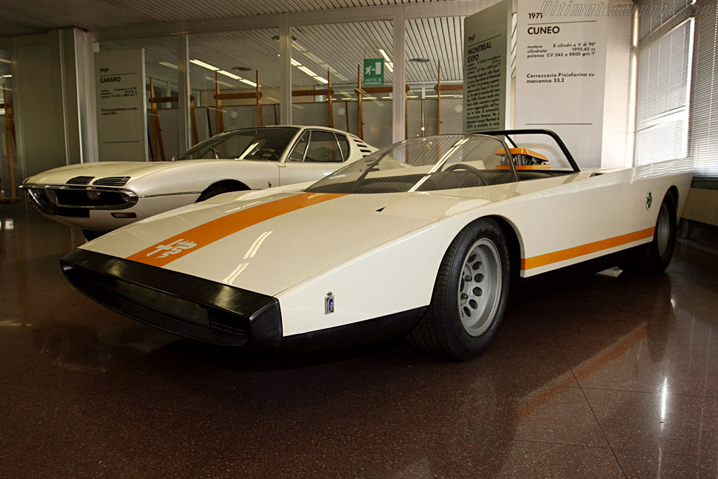 Alfa Romeo 33 Cuneo Concept