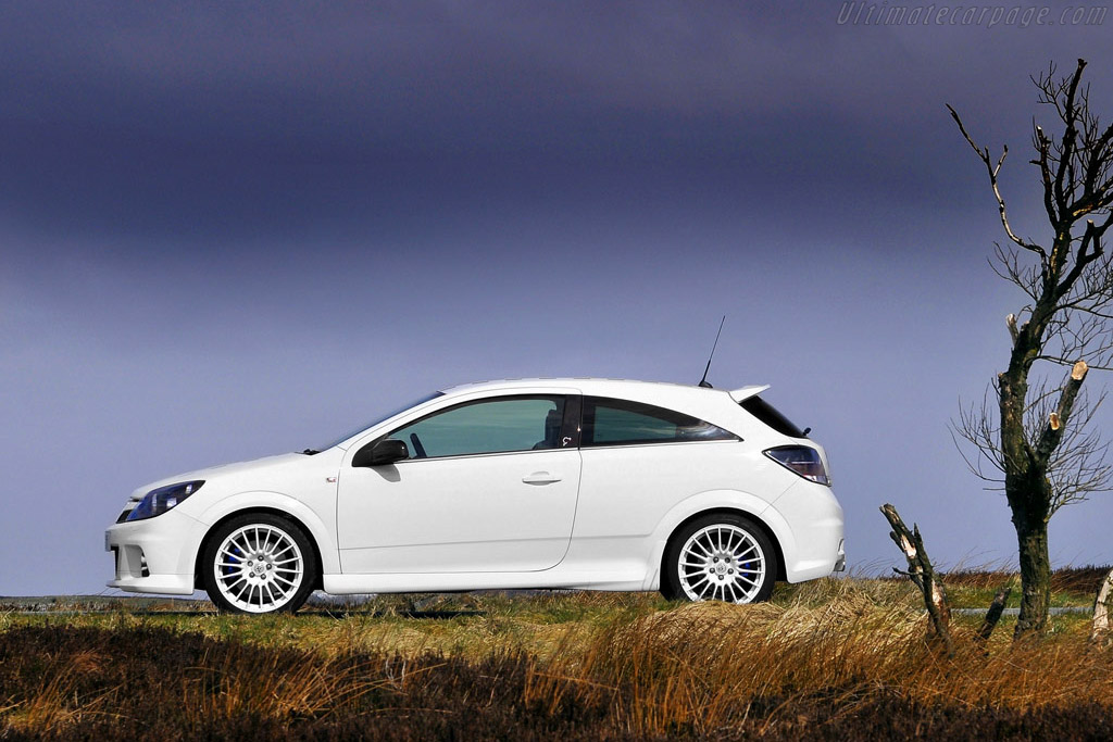 Vauxhall Astra VXR Nürburgring Edition