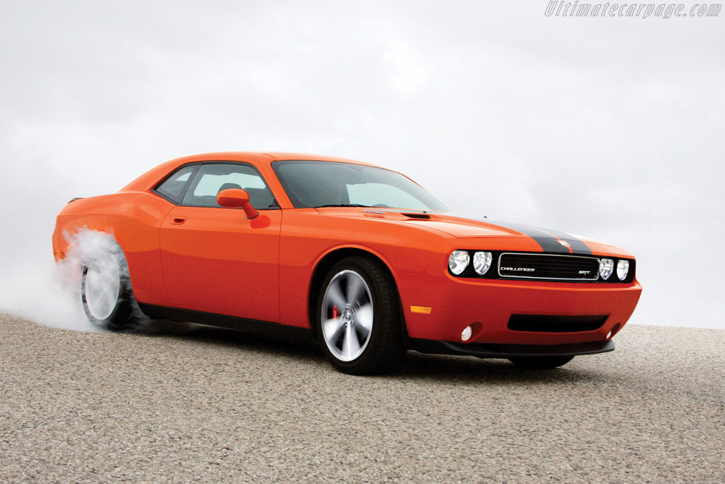 Dodge Challenger SRT8