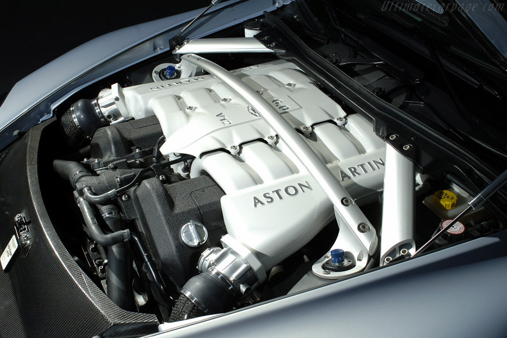 Aston Martin V12 Vantage RS