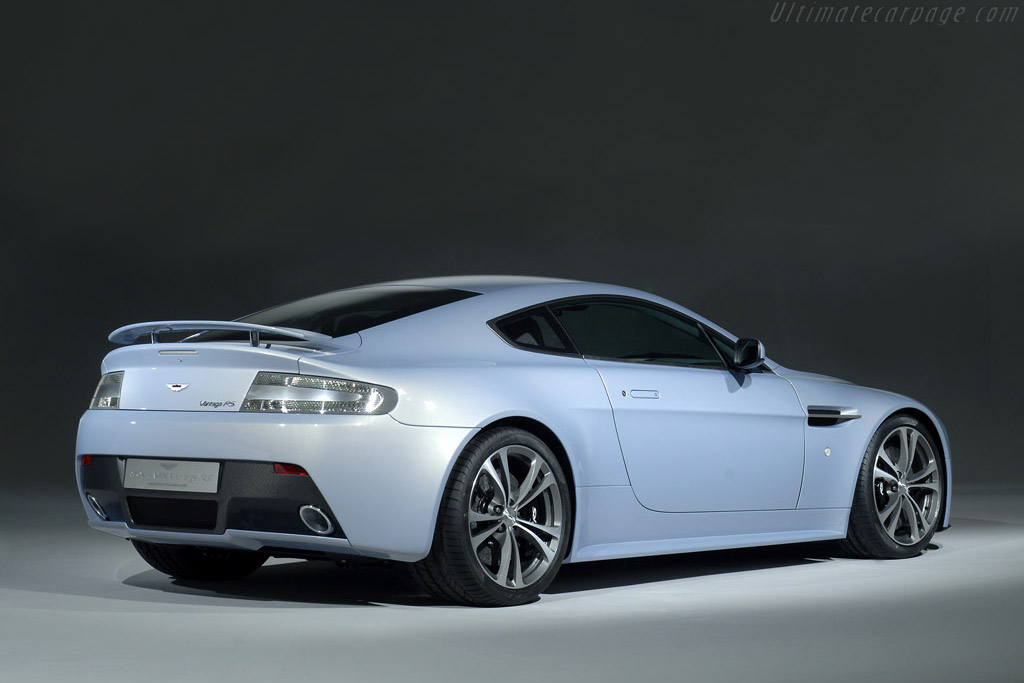 Aston Martin V12 Vantage RS