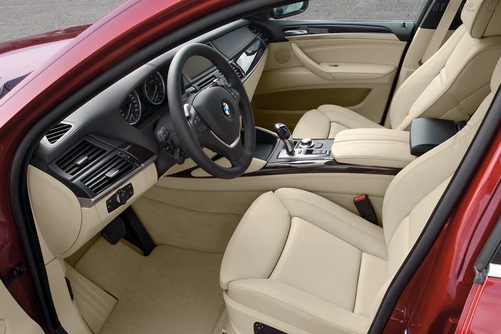 BMW X6 xDrive50i
