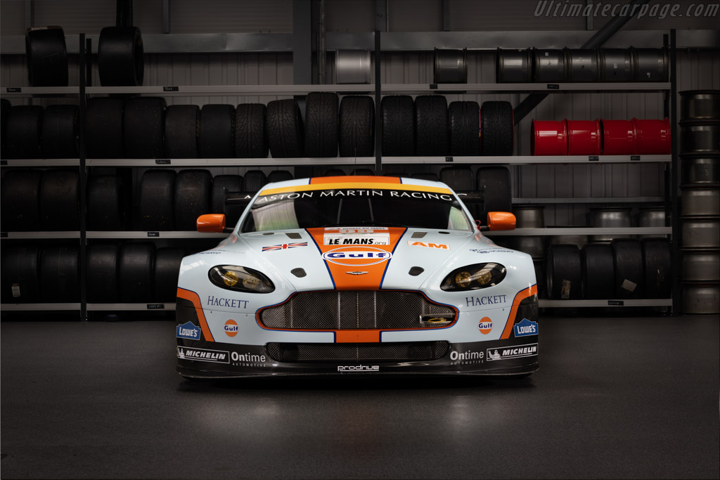 Aston Martin V8 Vantage GT2