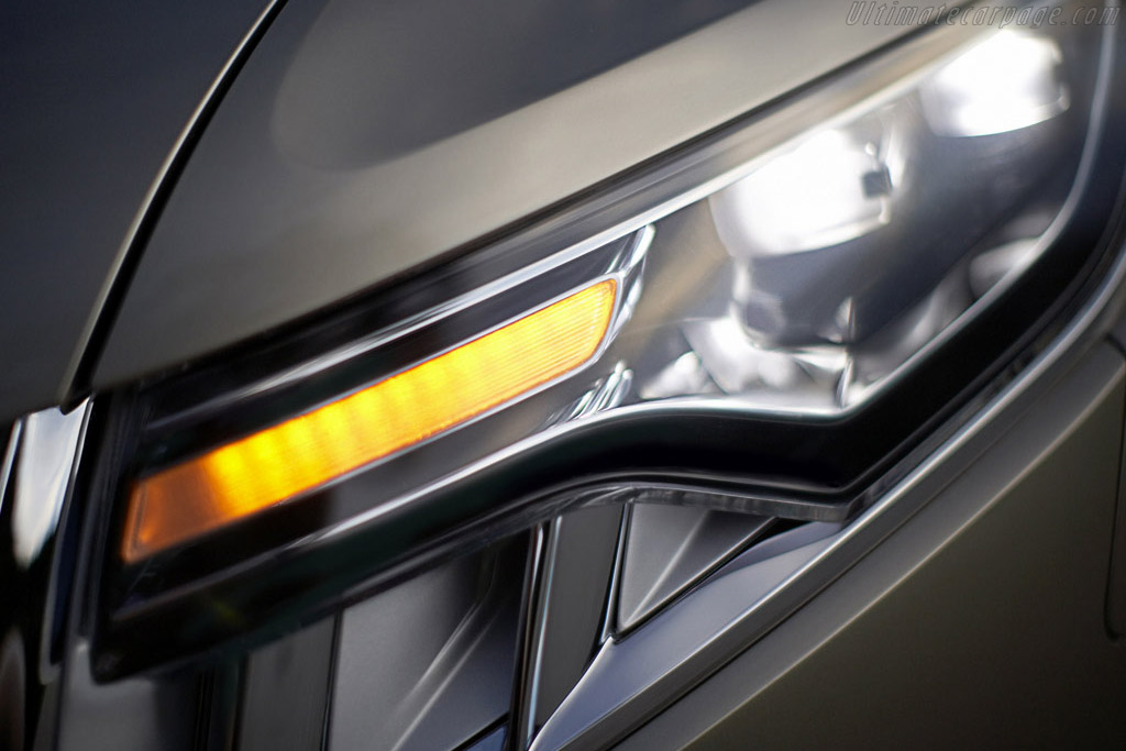 Lincoln MKT Concept