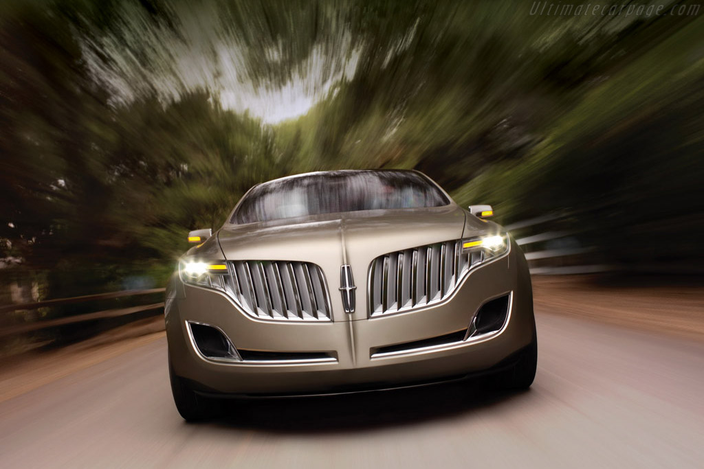 Lincoln MKT Concept