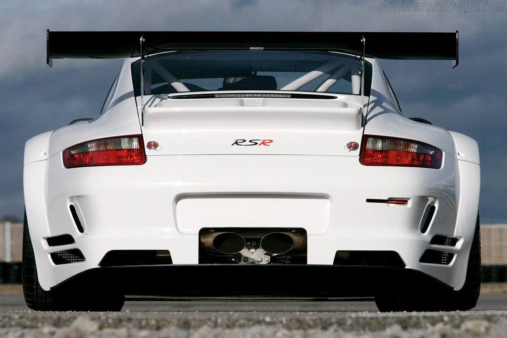 Porsche 911 GT3 RSR Evo