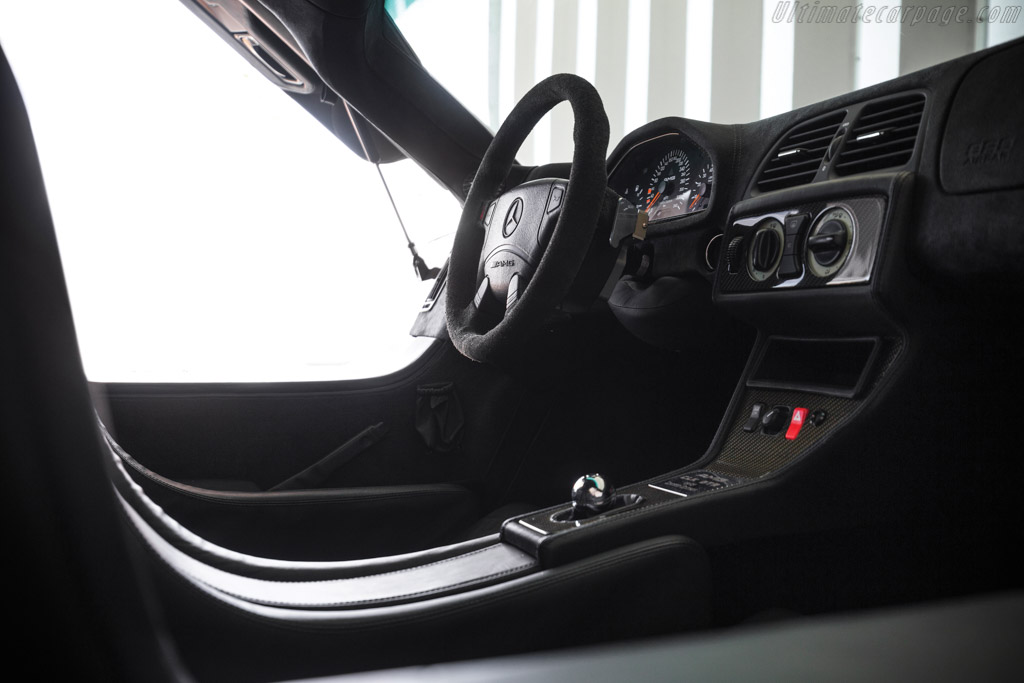 Mercedes-Benz CLK-GTR Coupe