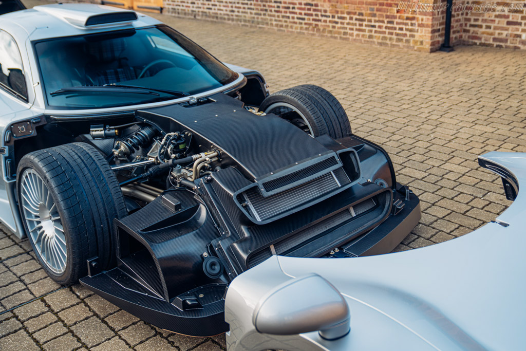 Mercedes-Benz CLK-GTR Coupe