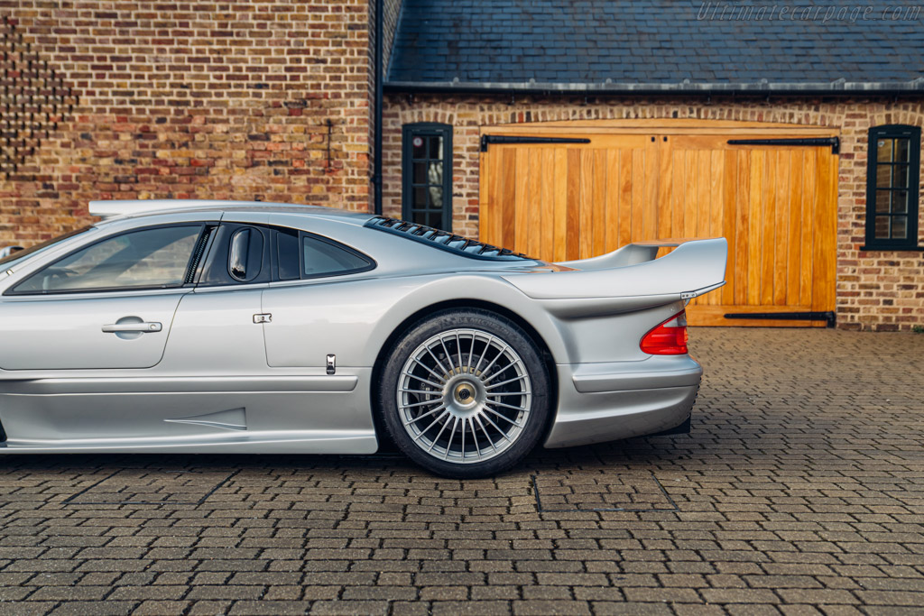 Mercedes-Benz CLK-GTR Coupe