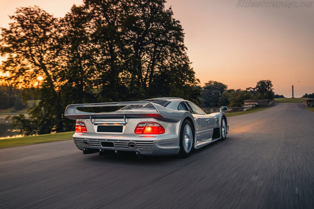 Mercedes-Benz CLK-GTR Coupe