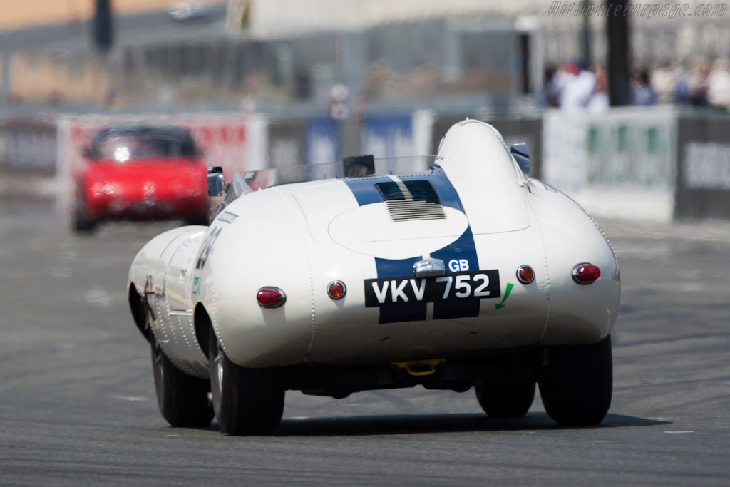 Jaguar E2A - Chassis: E2A  - 2010 Le Mans Classic