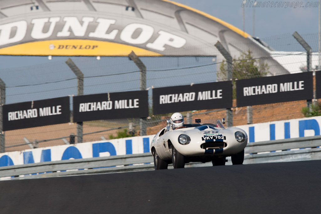 Jaguar E2A - Chassis: E2A  - 2010 Le Mans Classic