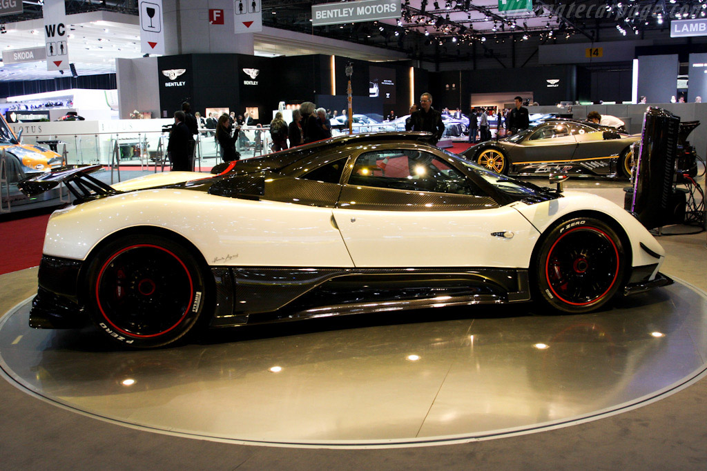 Pagani Zonda Cinque - Chassis: 76104  - 2009 Geneva International Motor Show