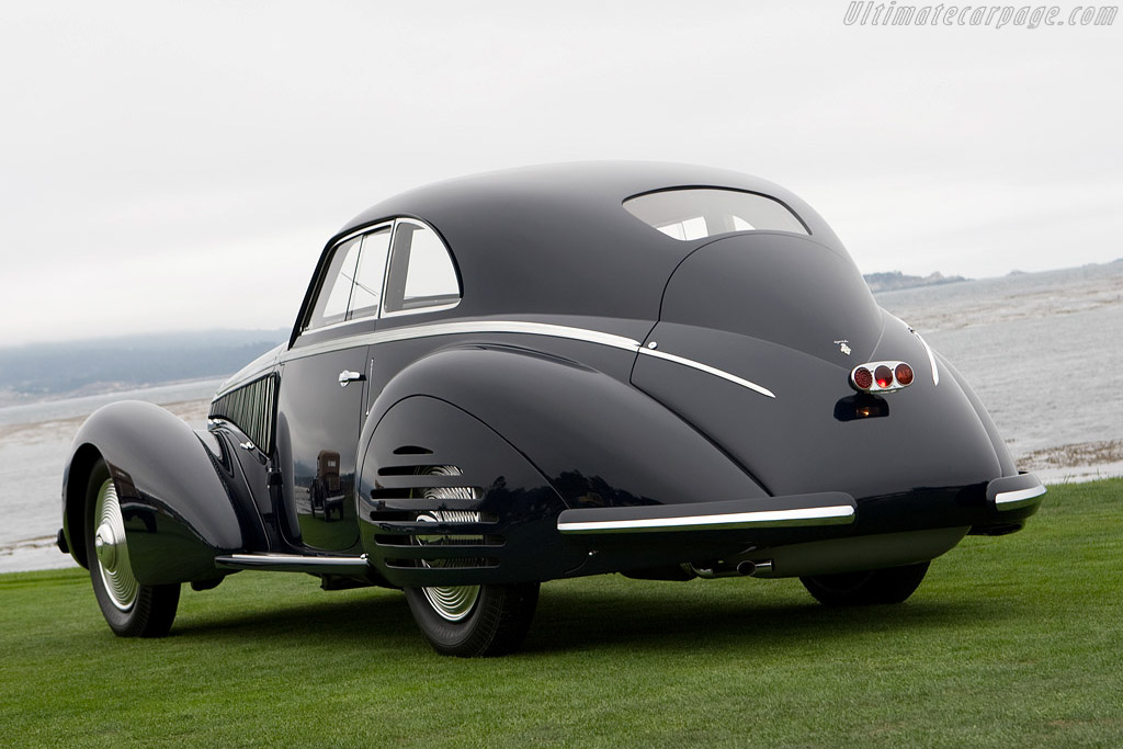 Alfa Romeo 8C 2900B Lungo Touring Berlinetta - Chassis: 412035  - 2008 Pebble Beach Concours d'Elegance