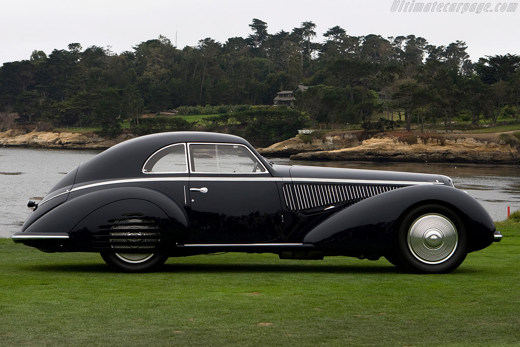 Alfa Romeo 8C 2900B Lungo Touring Berlinetta - Chassis: 412035  - 2008 Pebble Beach Concours d'Elegance