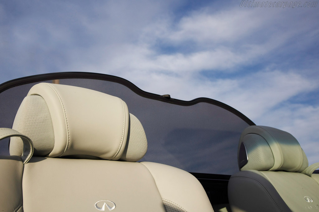 Infiniti G37 Convertible