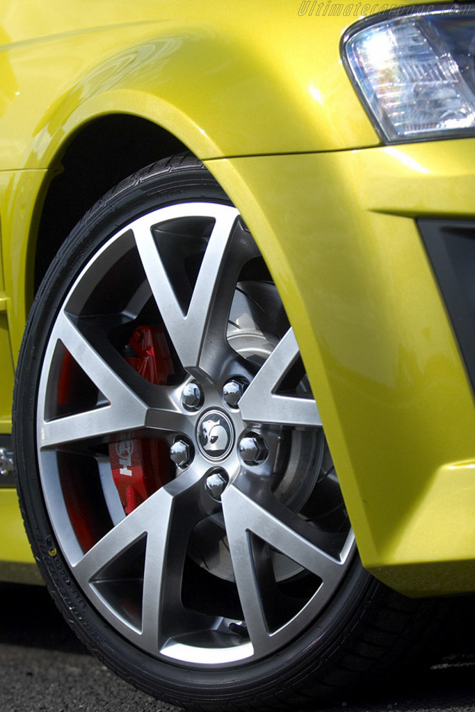 HSV Maloo R8