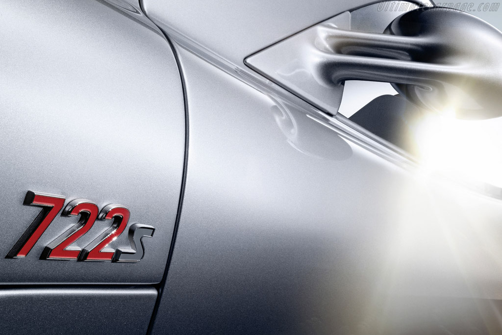 Mercedes-Benz SLR McLaren Roadster 722 S
