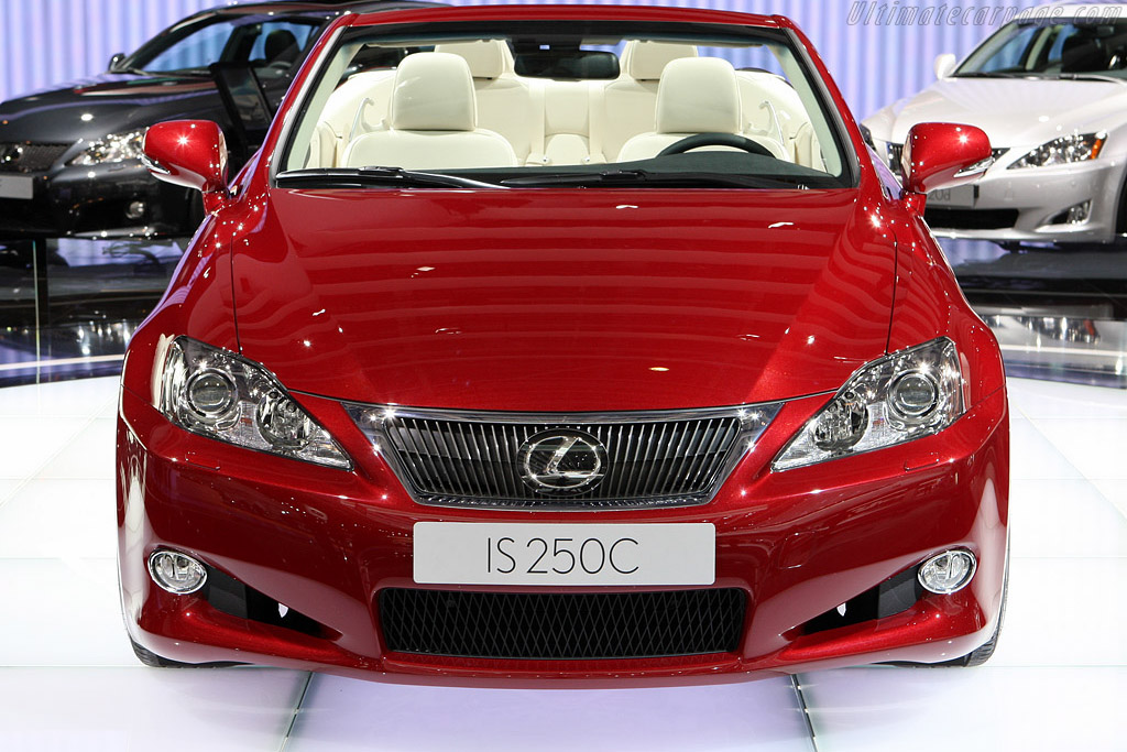 Lexus IS 250C   - 2008 Mondial de l'Automobile Paris