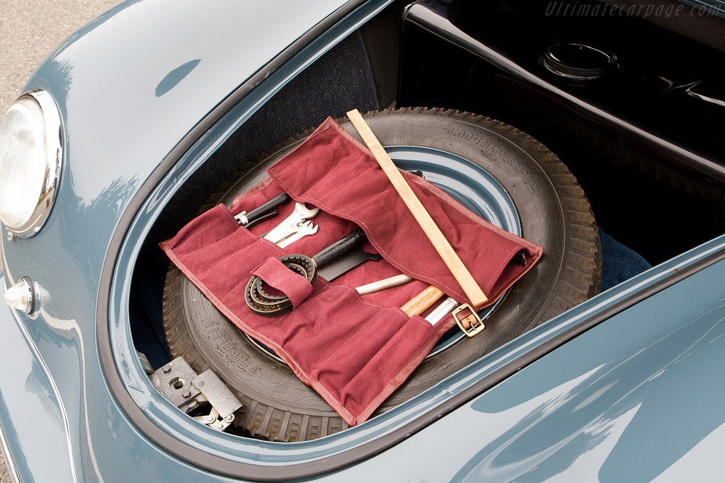 Porsche 356 Coupe - Chassis: 10798  - 2008 Concours on the Avenue