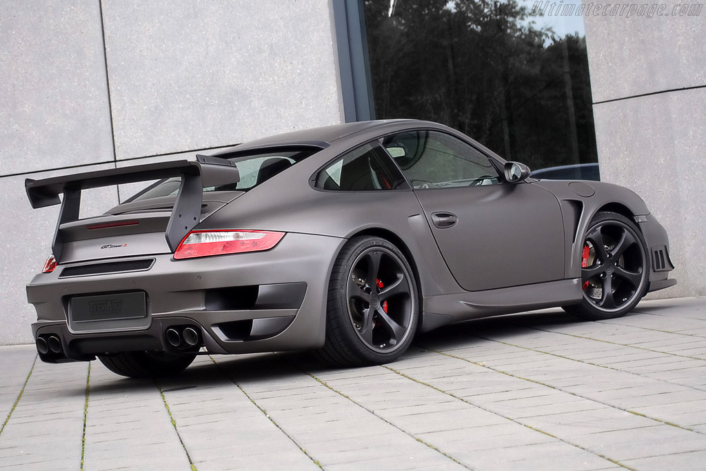 Techart GTStreet R