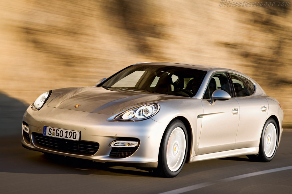 Porsche Panamera Turbo