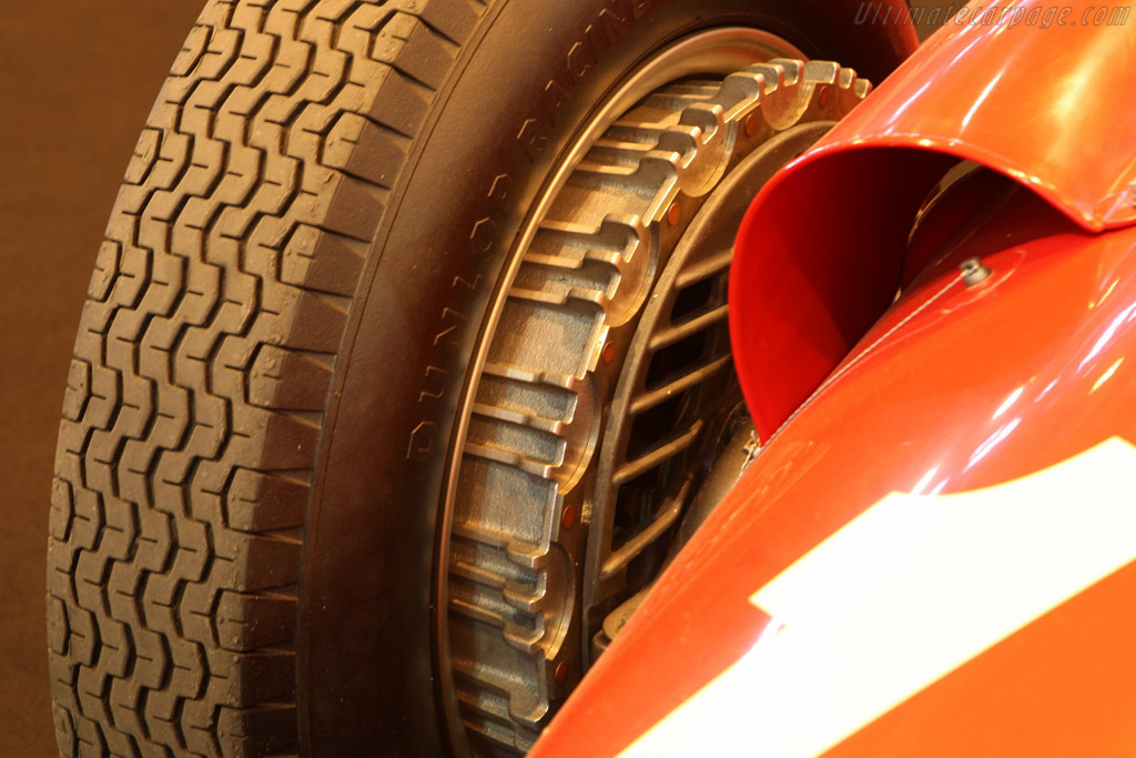 Maserati 250F T2 'Lightweight' - Chassis: 2529  - 2008 Retromobile