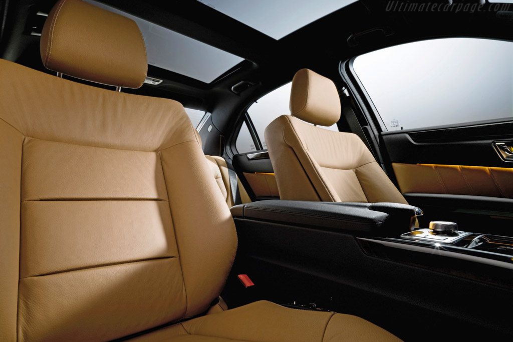 Mercedes-Benz E 500 Avantgarde