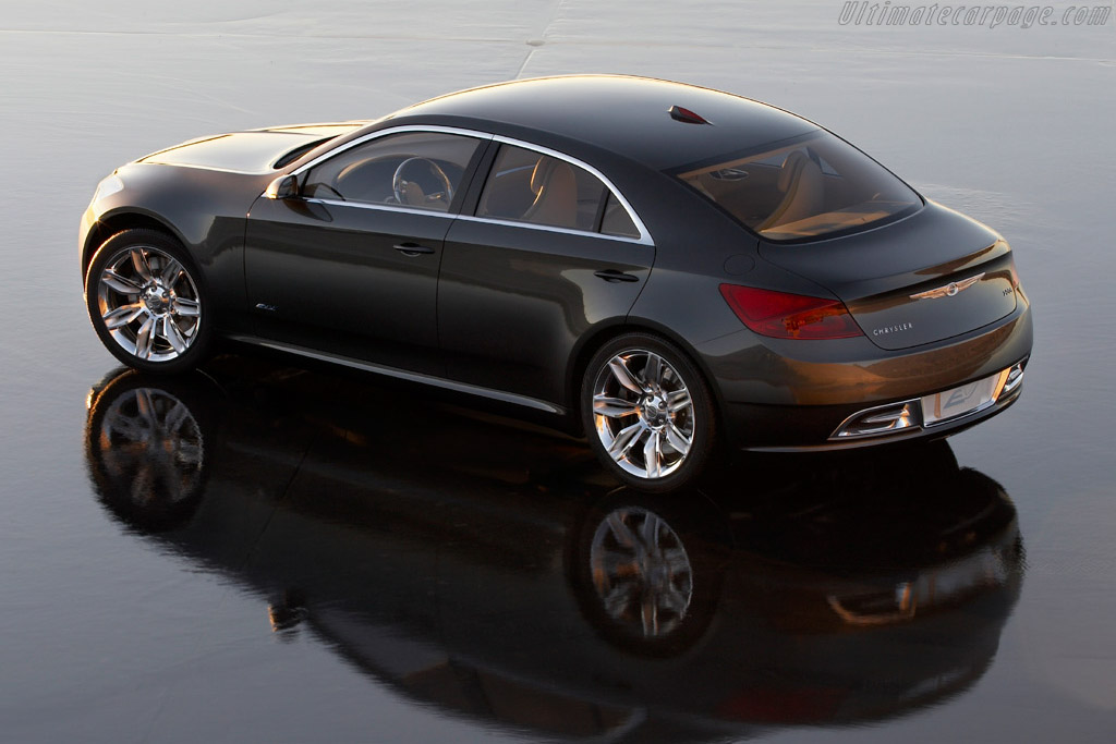 Chrysler 200C EV Concept