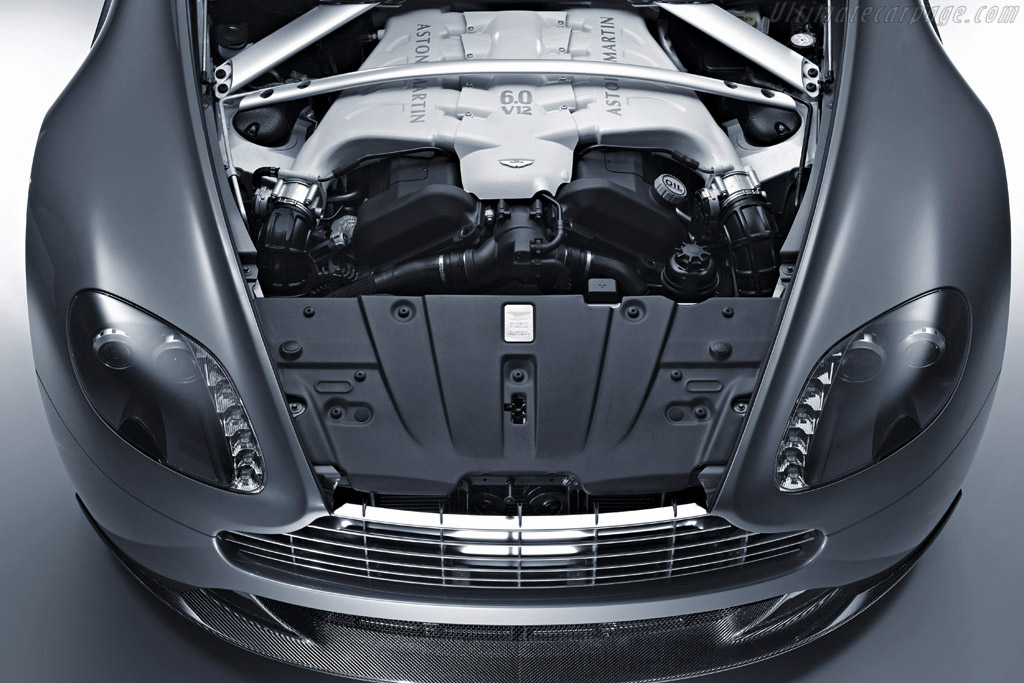 Aston Martin V12 Vantage