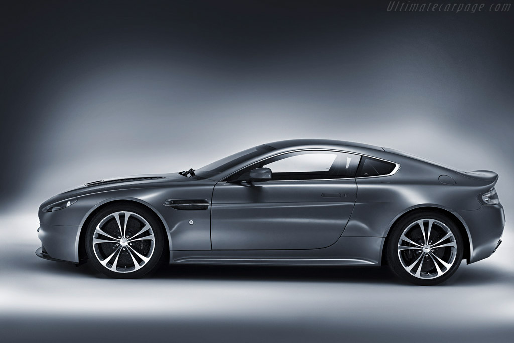 Aston Martin V12 Vantage