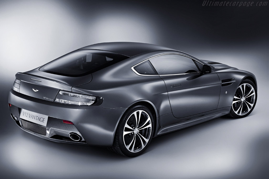 Aston Martin V12 Vantage
