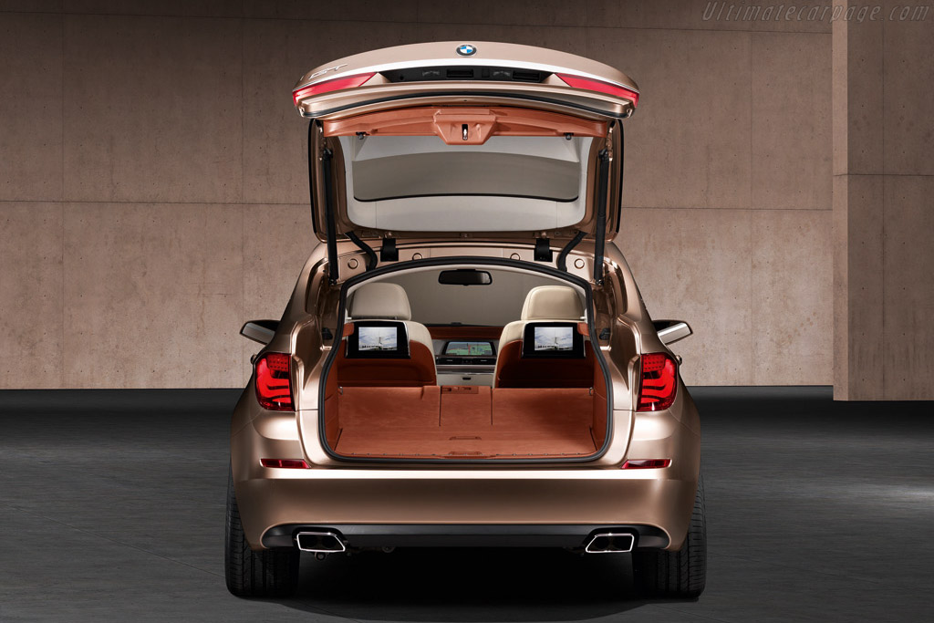 BMW 5-Series Gran Turismo Concept
