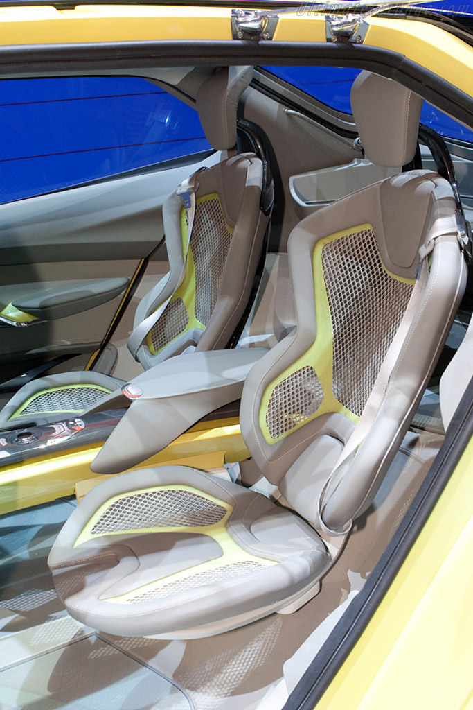 Ford Iosis Max Concept   - 2009 Geneva International Motor Show
