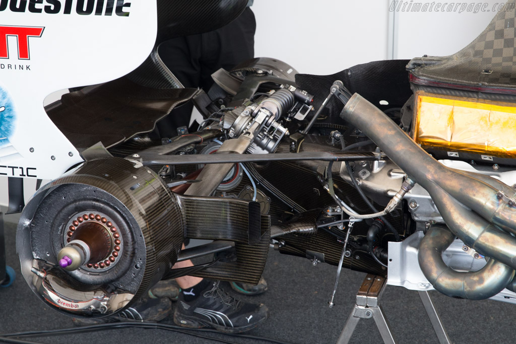 Brawn GP BGP001 Mercedes - Chassis: BGP001-02  - 2016 Goodwood Festival of Speed