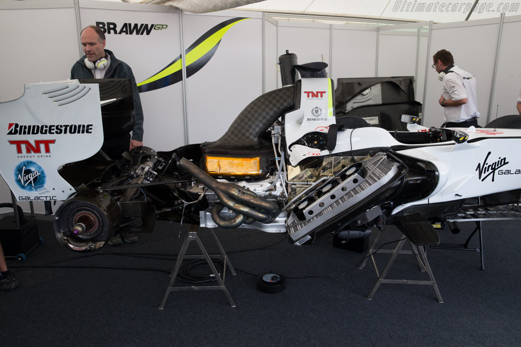 Brawn GP BGP001 Mercedes - Chassis: BGP001-02  - 2016 Goodwood Festival of Speed