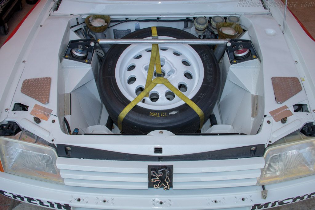 Peugeot 205 T16 Group B