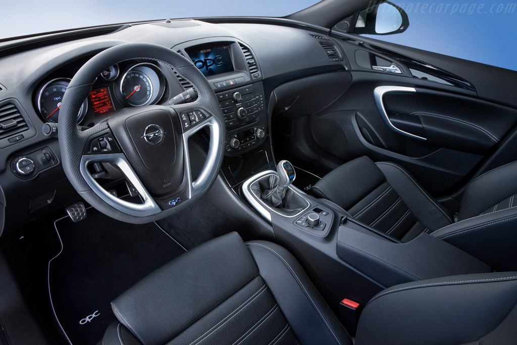 Opel Insignia OPC
